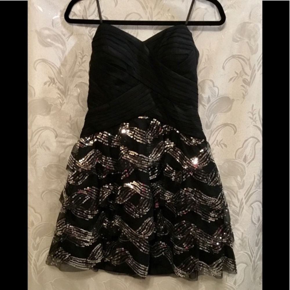 Blonde Nites Black & Gray Strapless Cocktail Dress